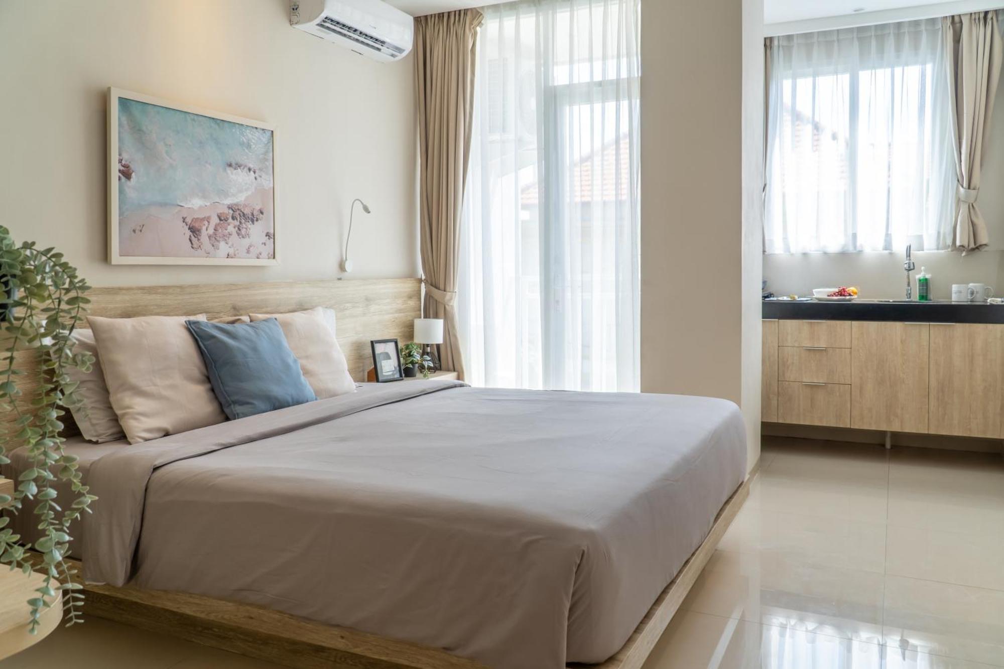 Bali Bustle Pararaton Coliving And Coworking Space Legian Kültér fotó